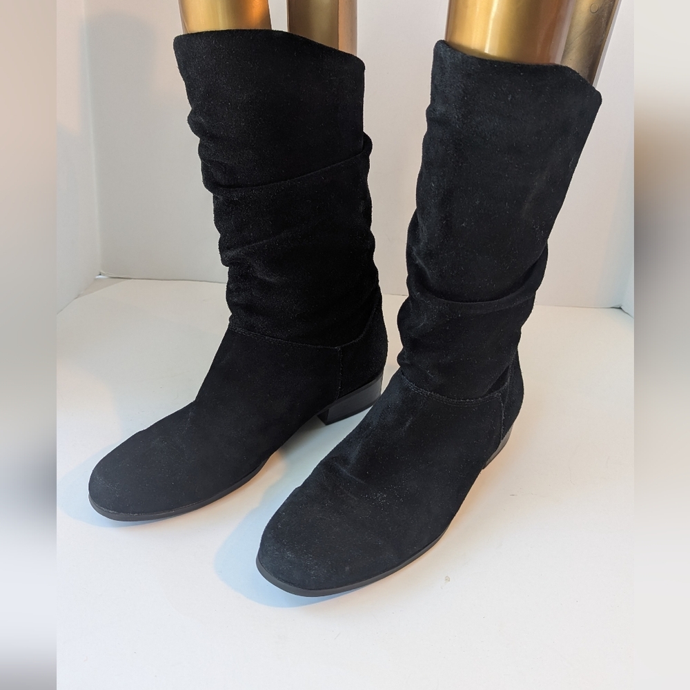 ST JOHN'S BAY Black Suede Women's Boots